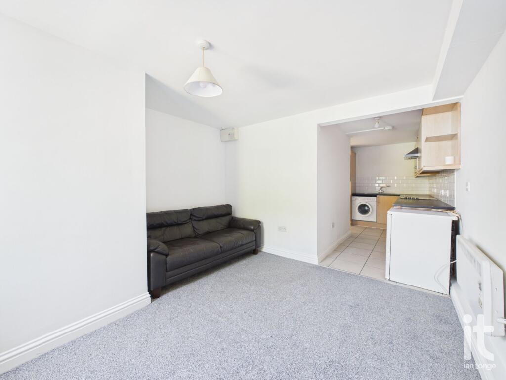 Flat 1 Ashleigh Apartments 30, London Road, Stockport photo 4