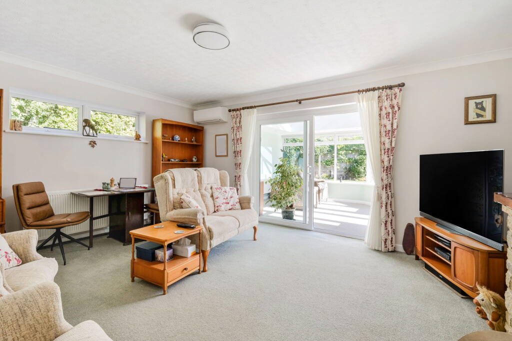 West Street, Dormansland, Lingfield, RH7 6QP - View 3
