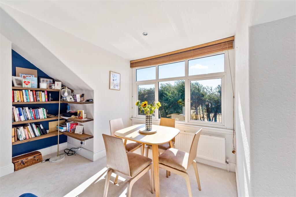 Apartment in Weston-super-Mare, Whitecross Village - More