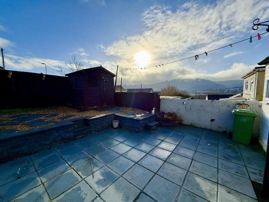 Ynyscynon Street, Aberdare photo 4