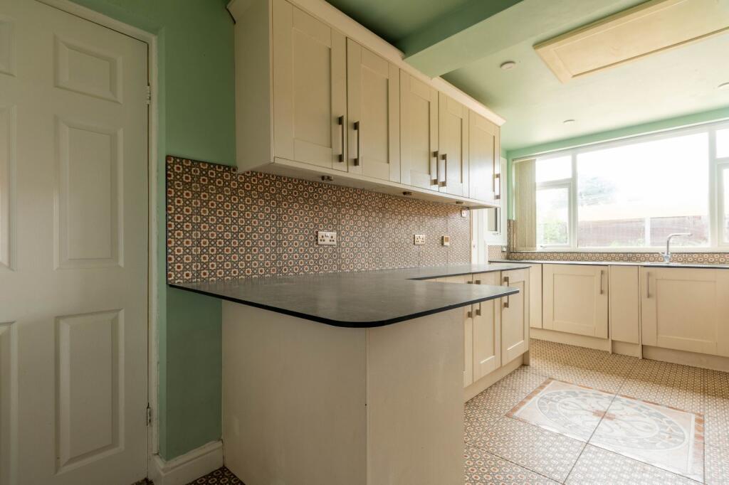 House in Bingley, Lee Lane - More