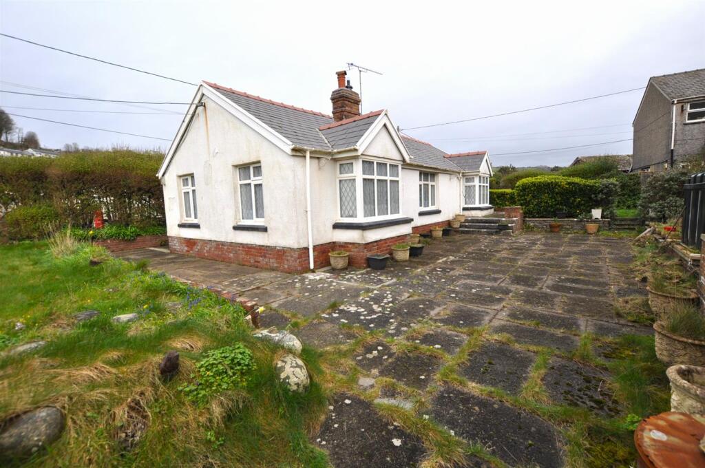 Main image of property: Pendine, Carmarthen