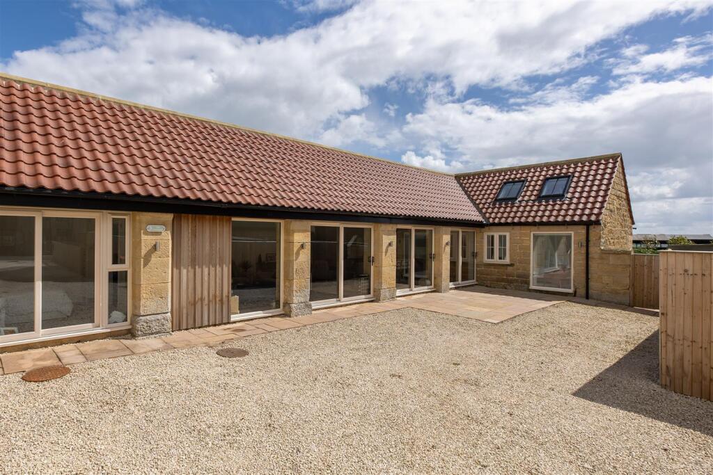 Main image of property: The Courtyard, Wilton, Pickering