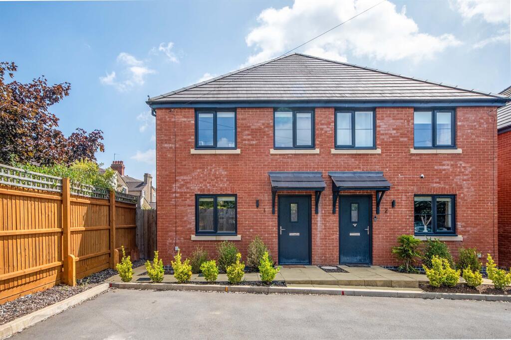 Main image of property: Valentine Lane, Desborough, Kettering