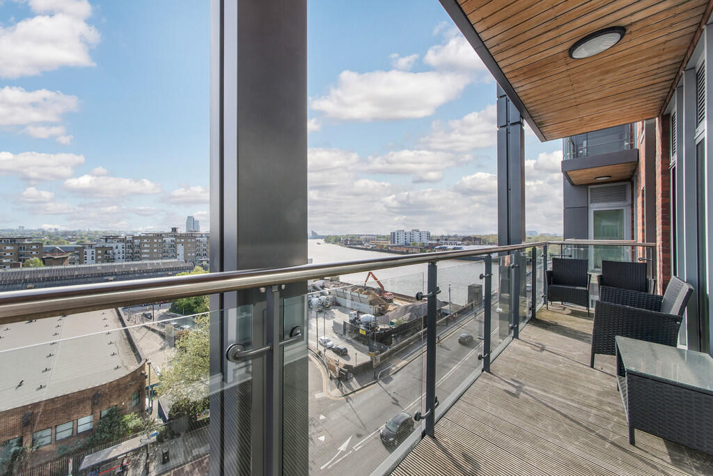 Apartment in London - More