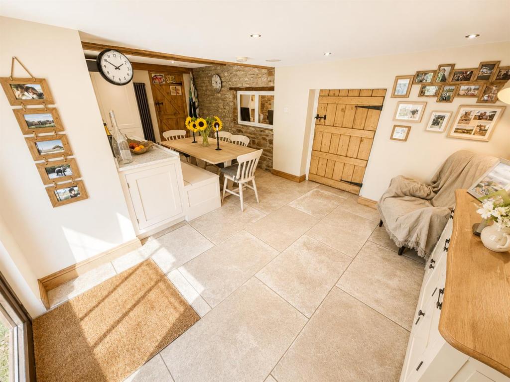 House in Bristol, North Somerset - More