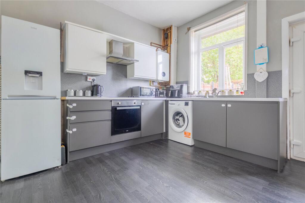 Broadbent Road, Oldham, Greater Manchester, OL1 photo 2