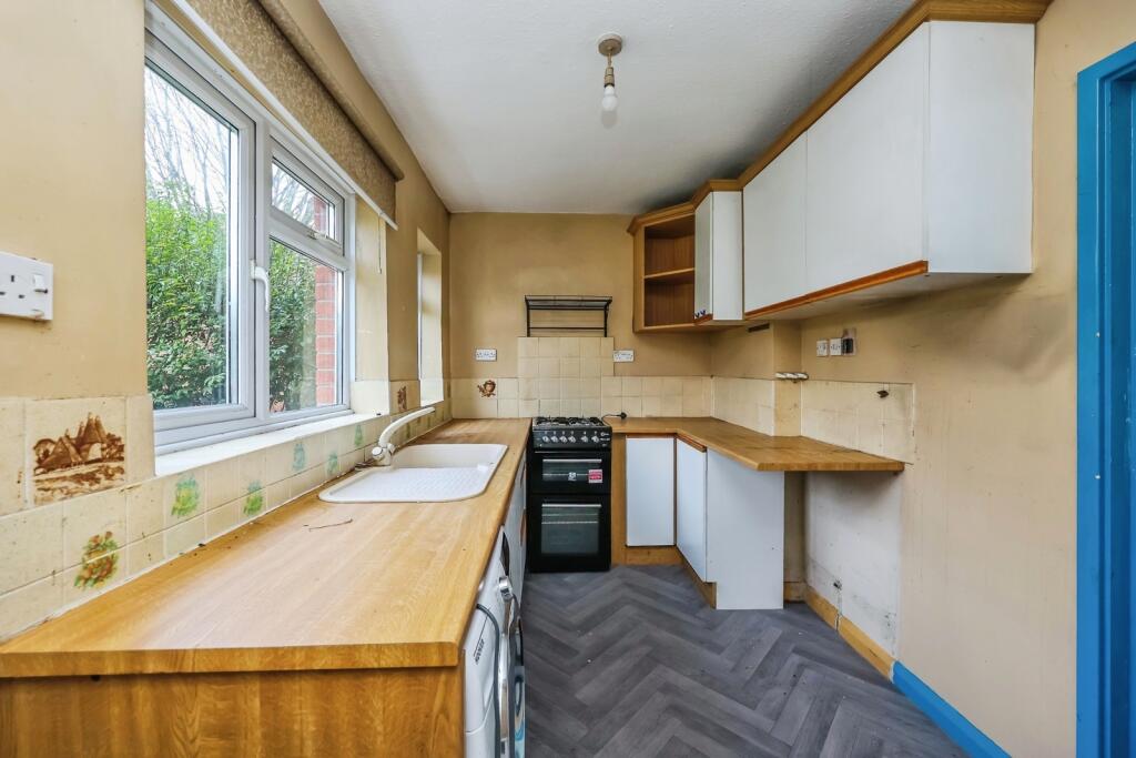 Hucknall Lane, Nottingham, Nottinghamshire, NG6 photo 3