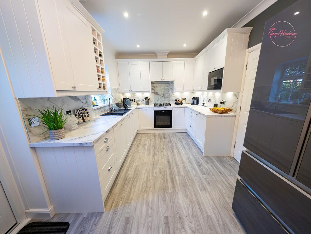 House in Basingstoke and Deane, Sherfield Park - More
