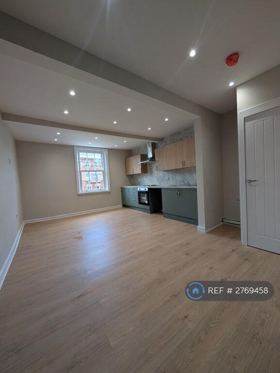 Main image of property: High St, Northallerton, DL7