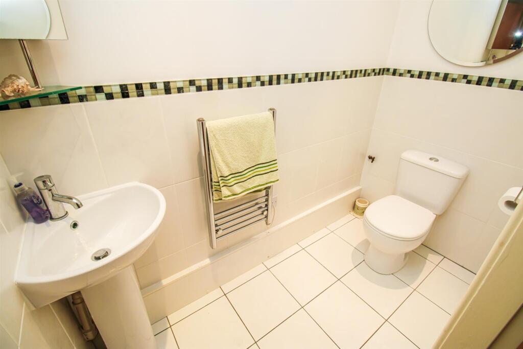 Sanford Court, Ossett photo 4