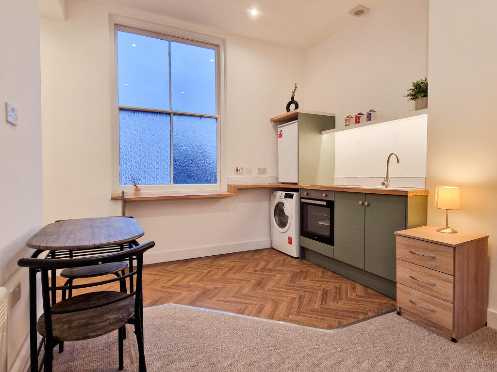 Main image of property: Park Road Moseley B13 8AB