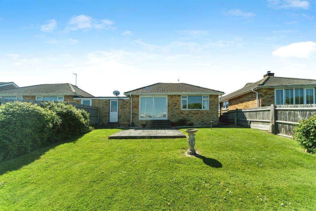 Netherfield Avenue, Eastbourne photo 2