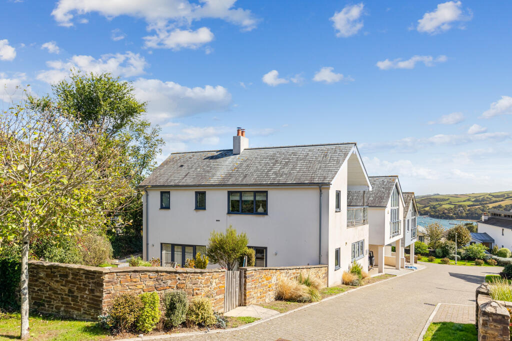 Main image of property: Salcombe Heights Close, Salcombe, Devon