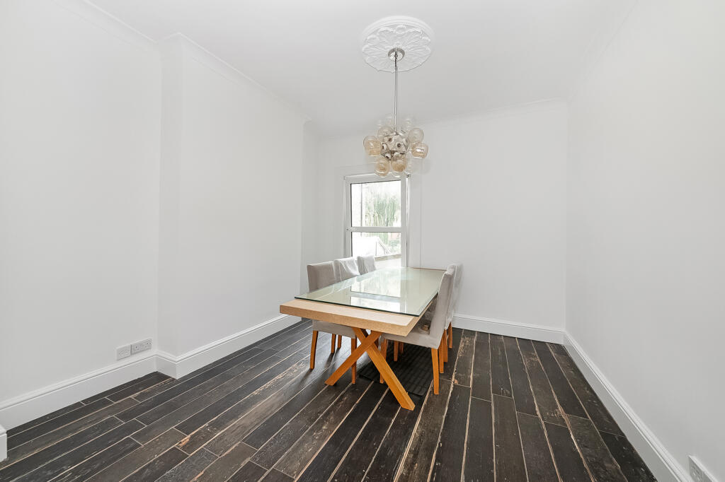 House in London, Royal Borough of Greenwich - View 5