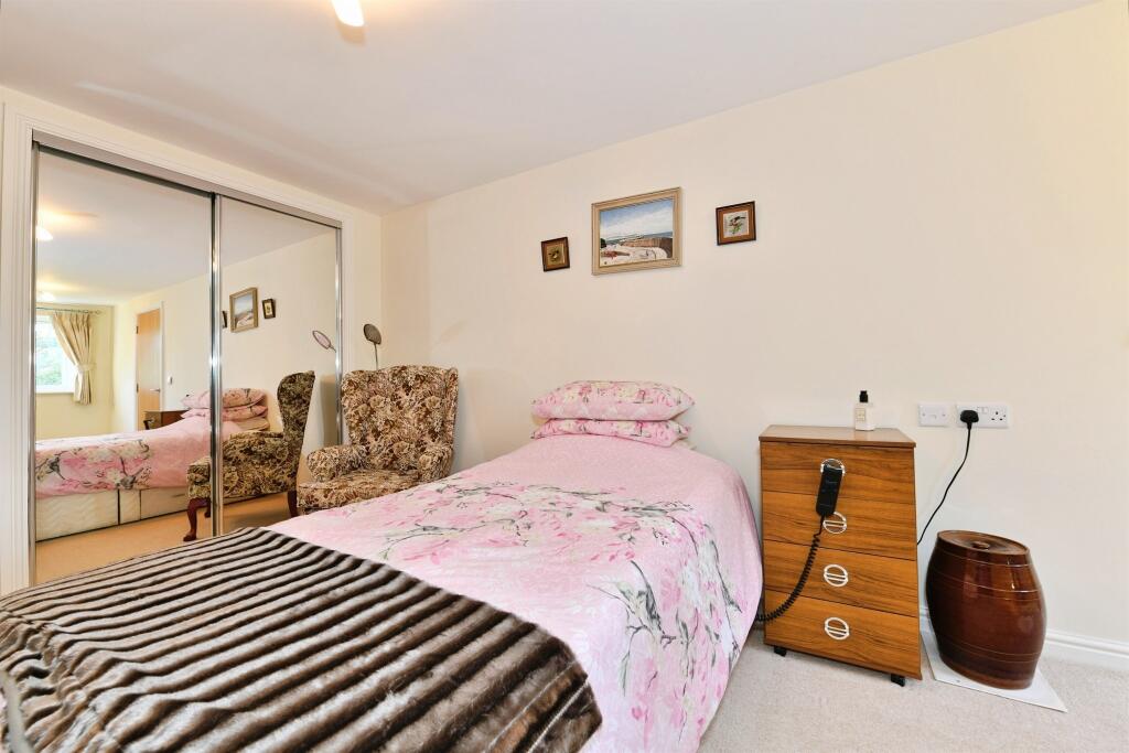 Apartment in Shepton Mallet, Somerset - View 3
