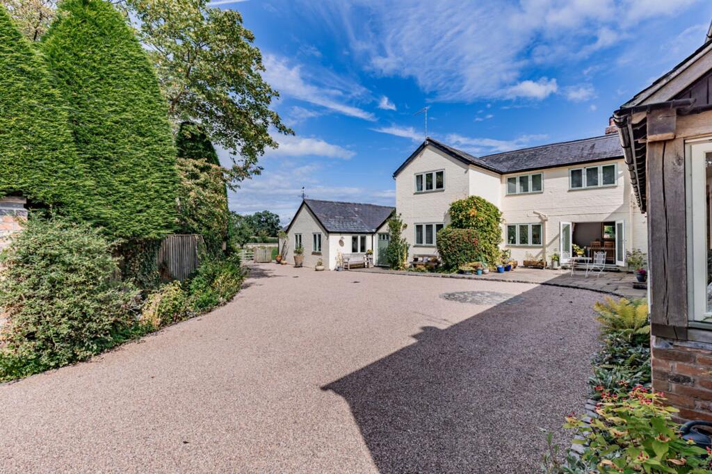 Stables Cottage, Long Lane, Spurstow, CW6 9TB photo 3