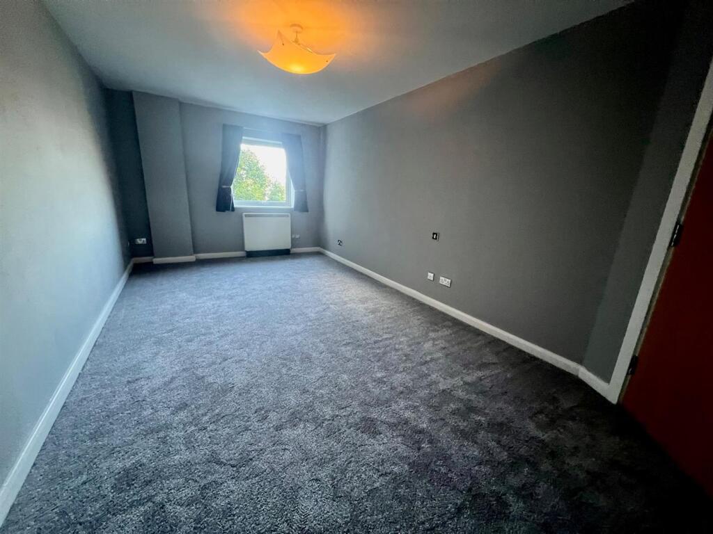 Apartment in York - View 4