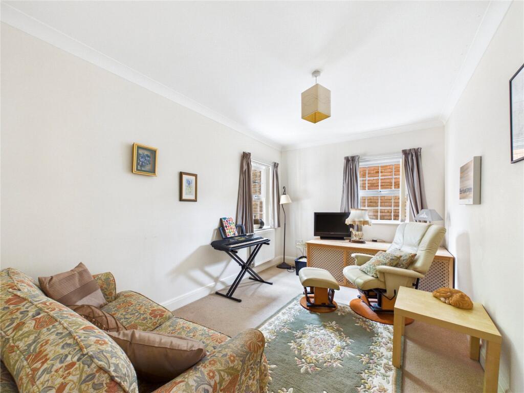 House in East Suffolk, Rendlesham - More