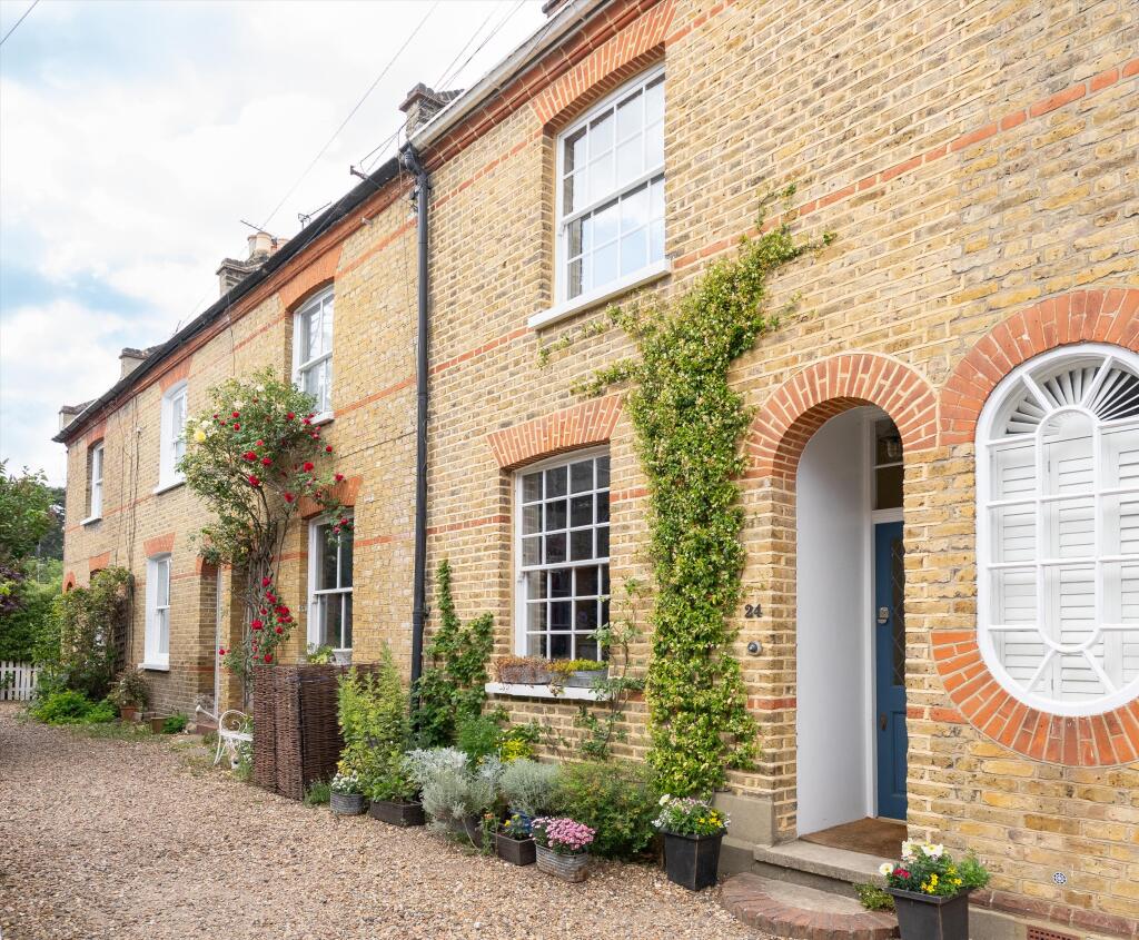 Main image of property: Crooked Billet, London, SW19.