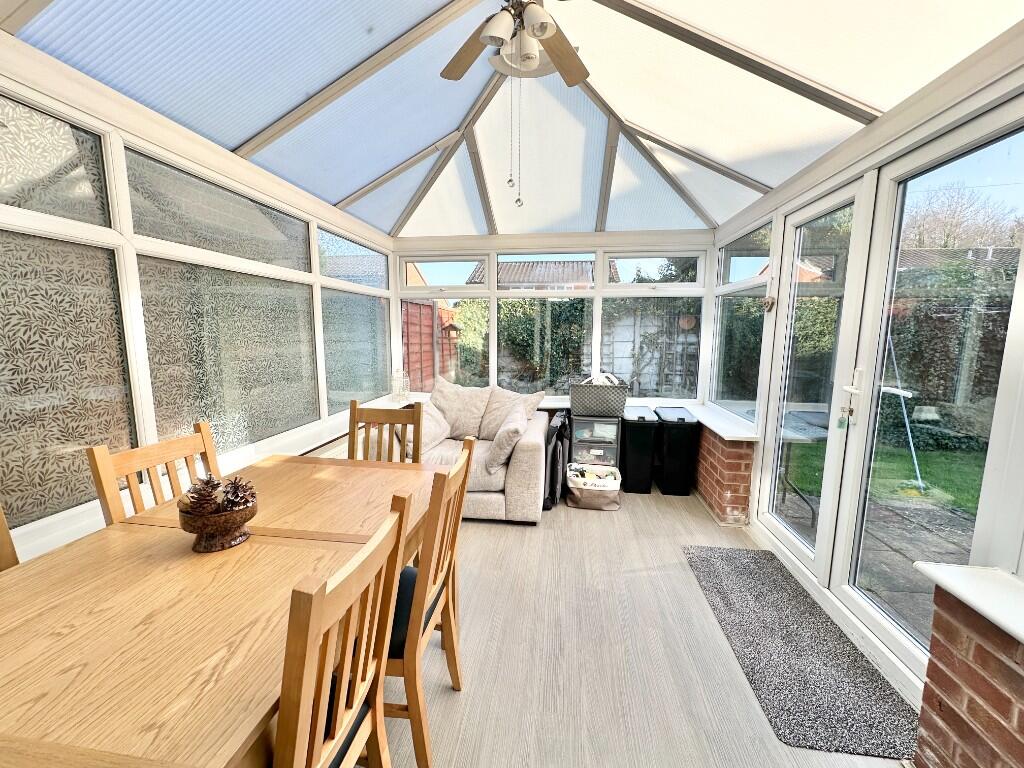 Tulip Close, Sale, Greater Manchester, M33 photo 4