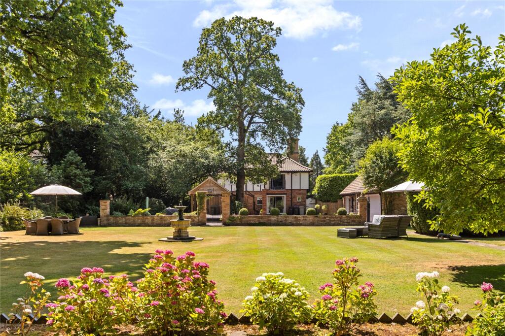 House in Lincoln - View 4