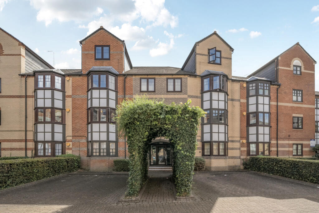 Main image of property: Maltings Place, Reading, Berkshire, RG1