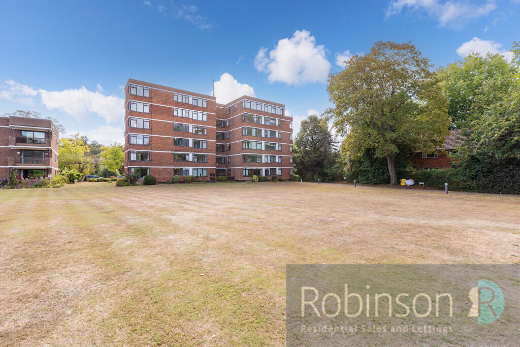 Apartment in Slough - View 2