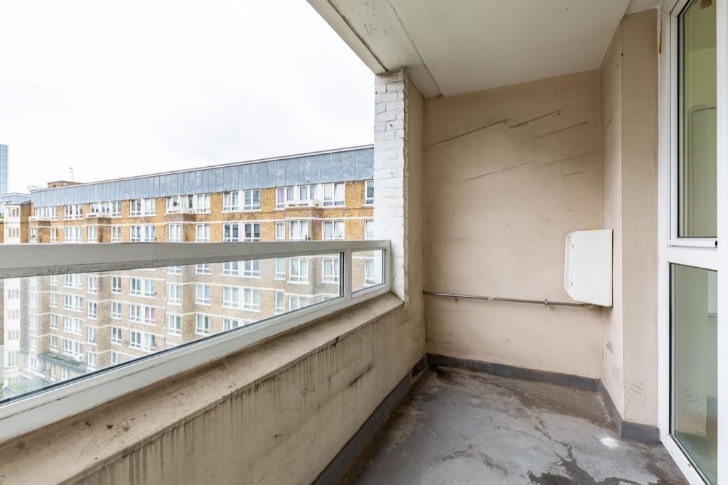 2 bedroom maisonette for rent