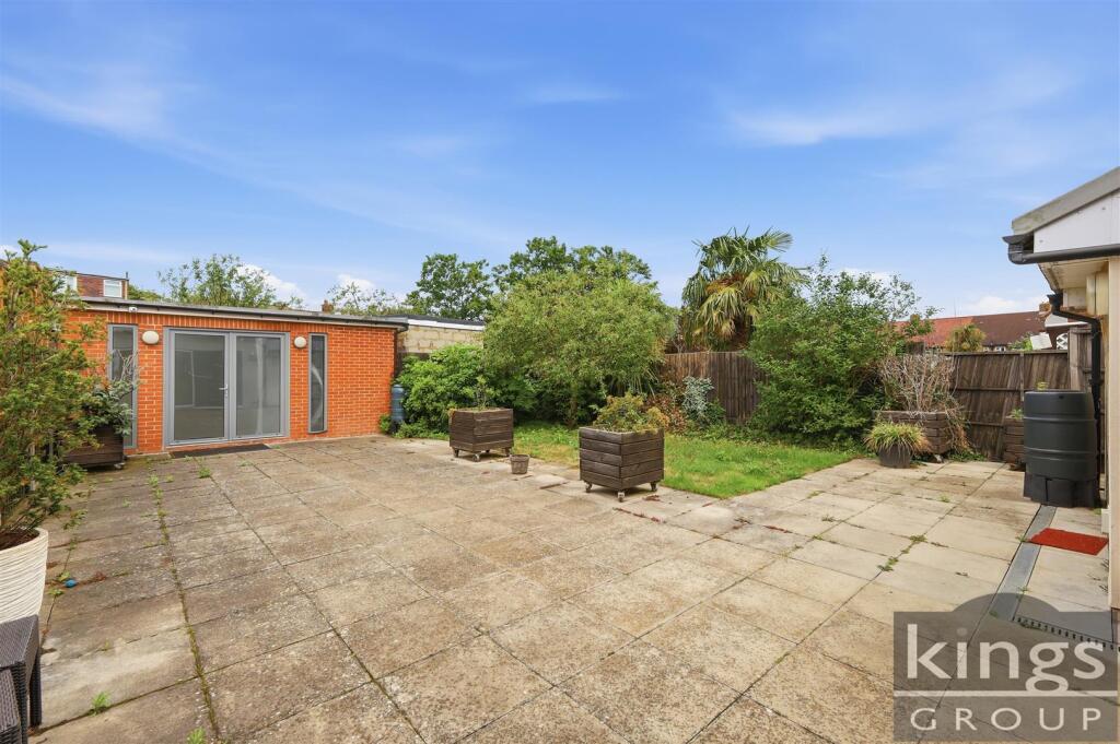 Platts Road, Enfield – pohled 2