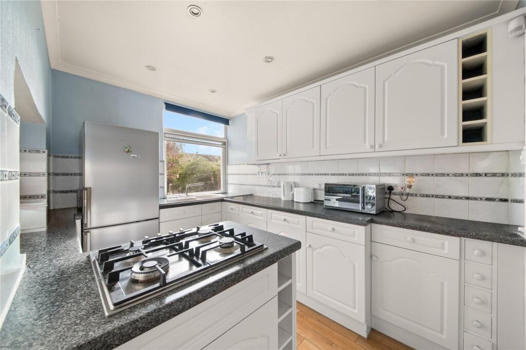 House in London - View 4