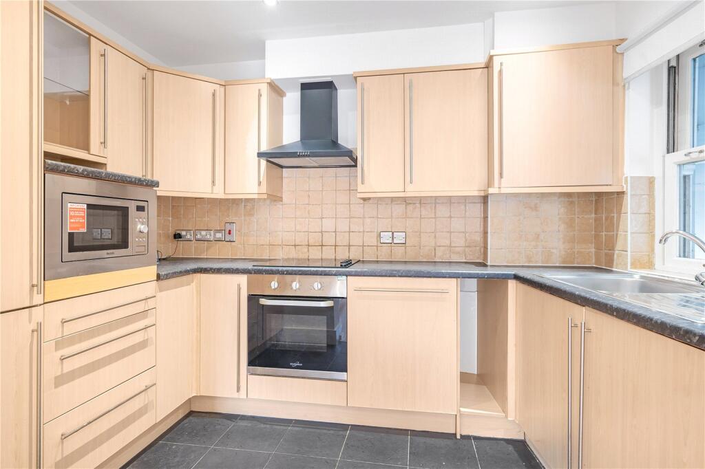 Apartment in London - View 3