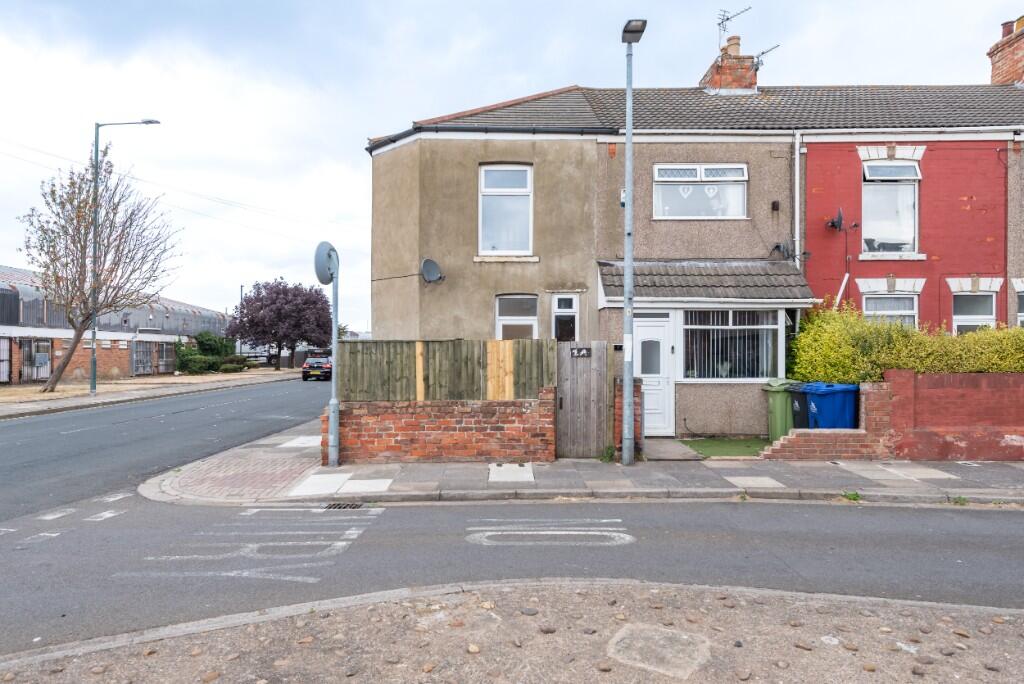 Apartment in Cleethorpes, New Clee - More