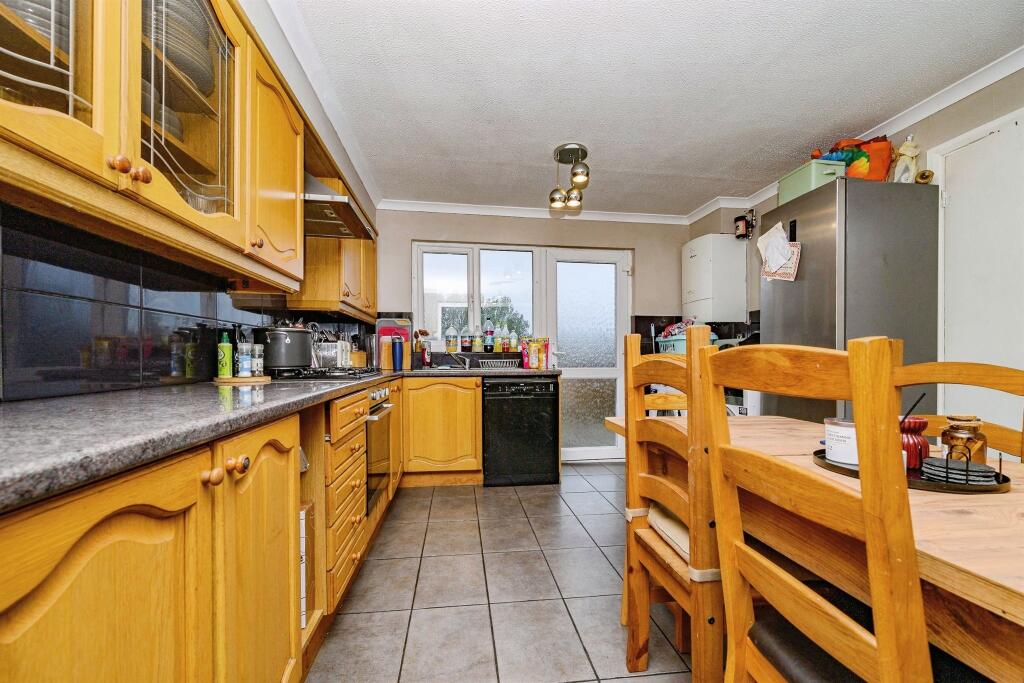 House in Dacorum, Hertfordshire - View 4