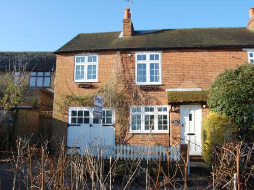 House Prices in HP8 4RQ
