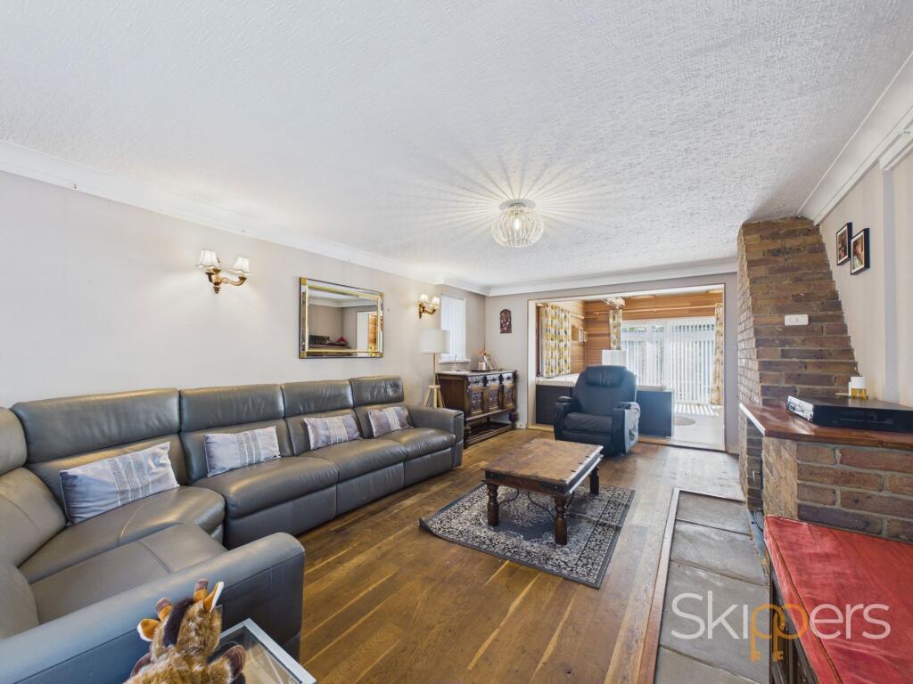House in Ashford, Boughton Aluph - View 2
