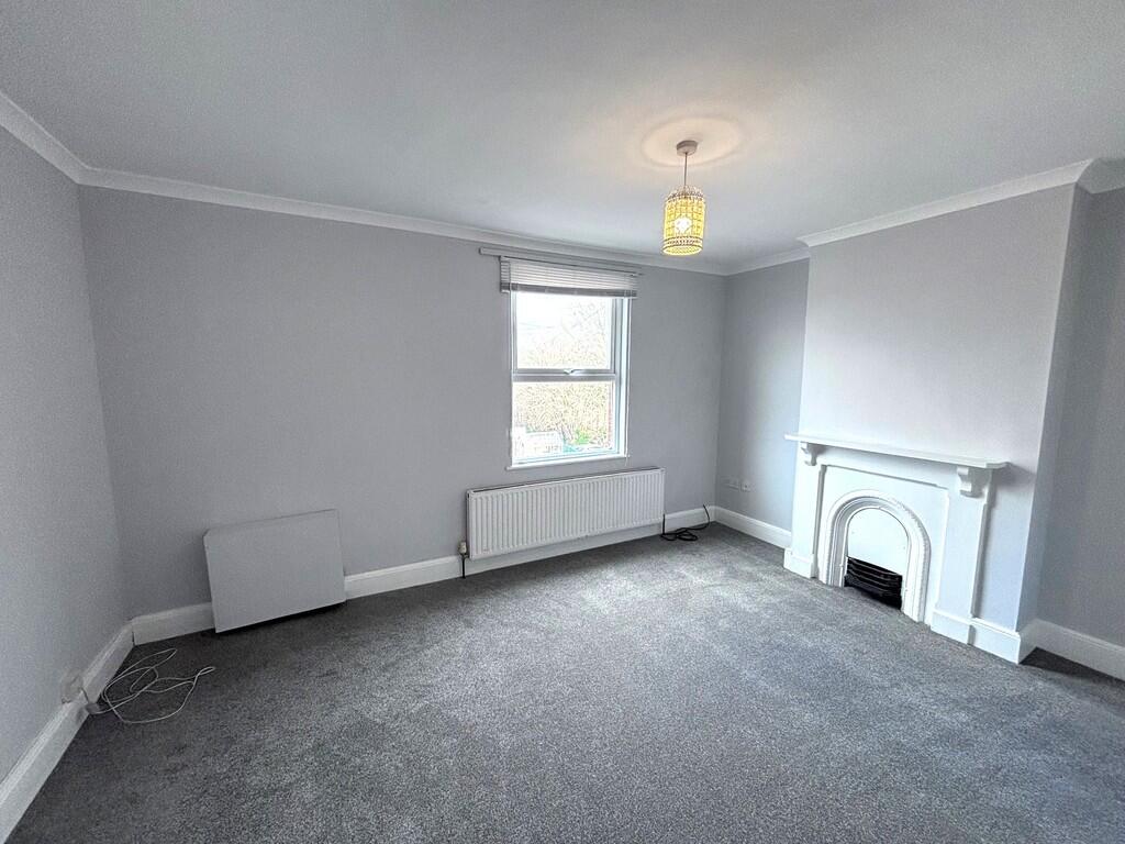 Hillside Terrace, Yeovil photo 3