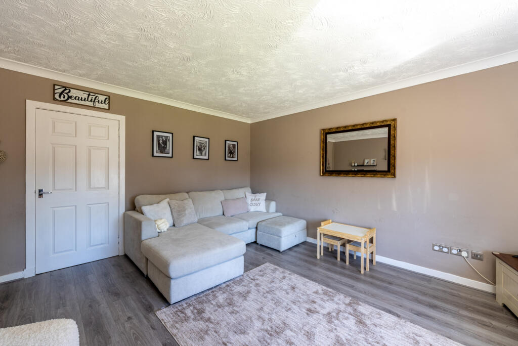 Huntly Avenue, Bellshill, ML4 - View 2