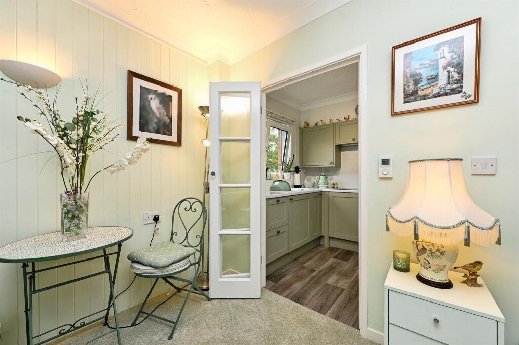 Apartment in Peterborough - More