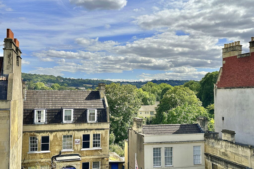 Apartment in Bath - View 4