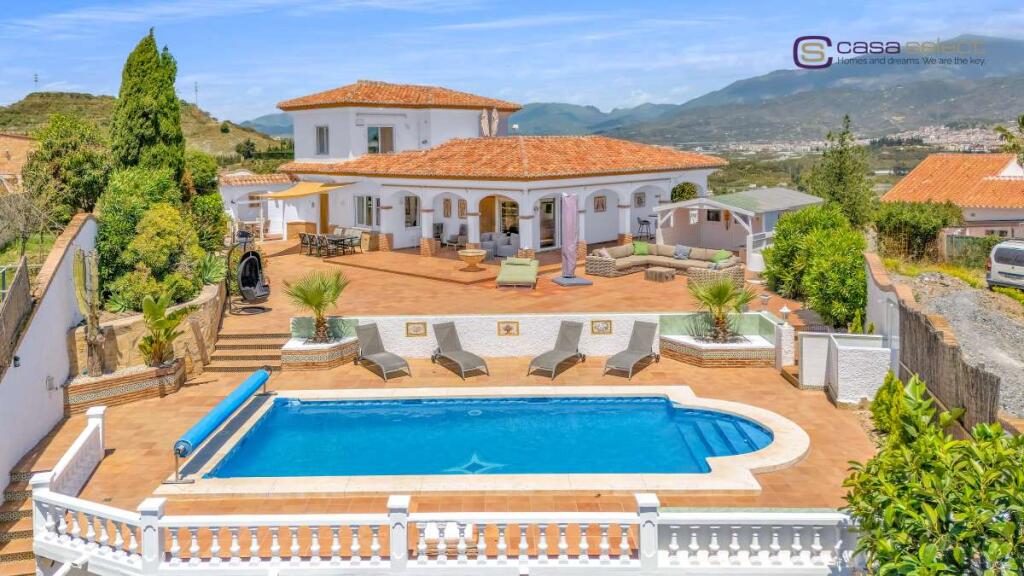 Main image of property: Andalucia, Malaga, Almayate