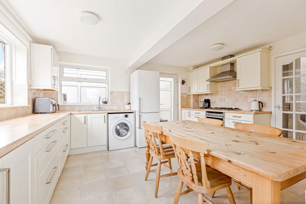 Hungarton Drive, Syston, Leicester, LE7 2AU - More