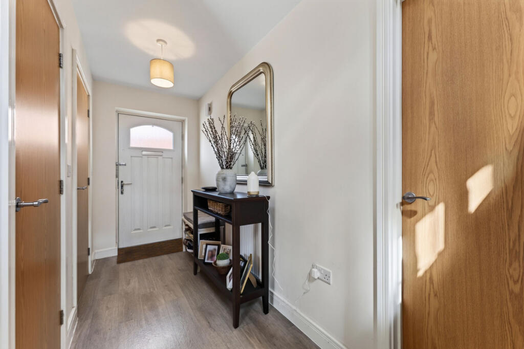 House in Burton Latimer - View 2
