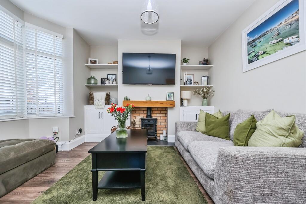 House in Nottingham, Highbury Vale - More