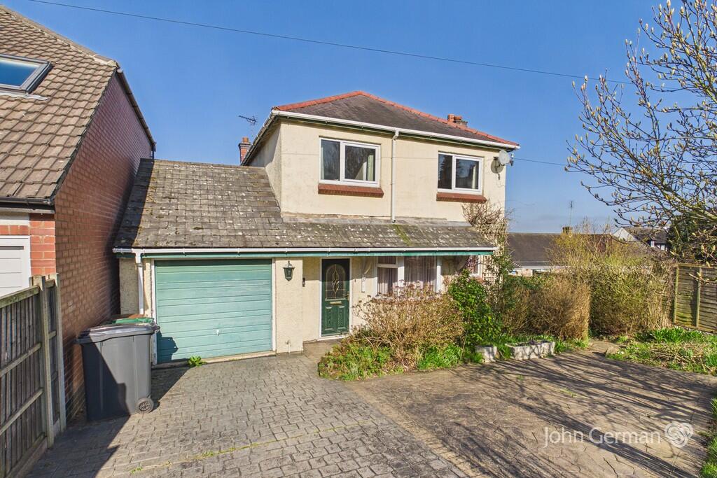 3-bed detached on Bretby Lane, Bretby, £300,000