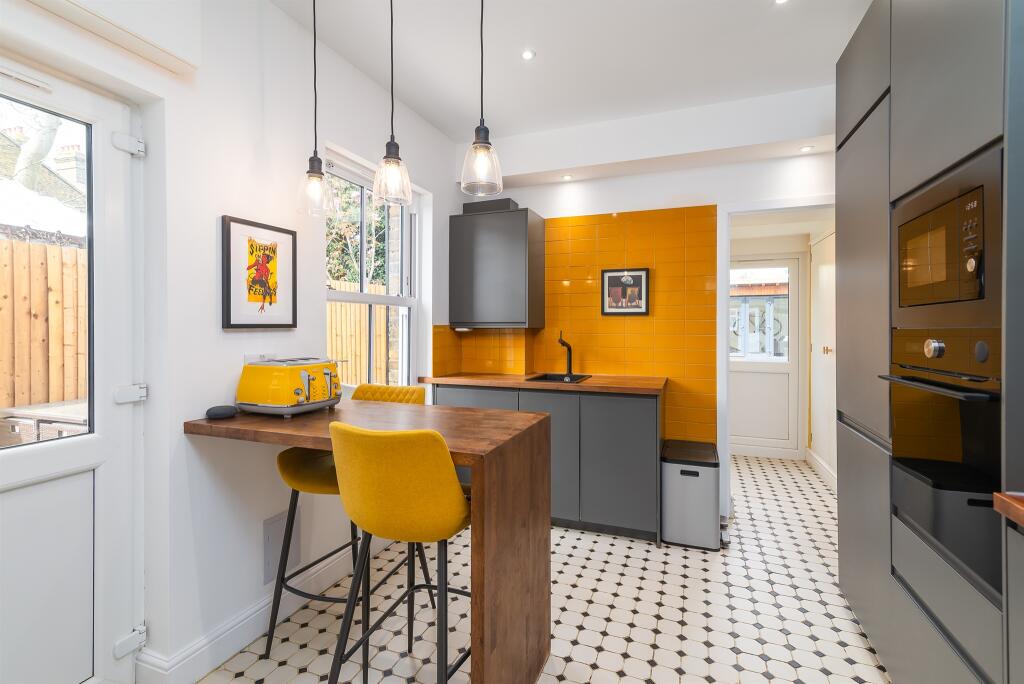 House in Maldon - View 4