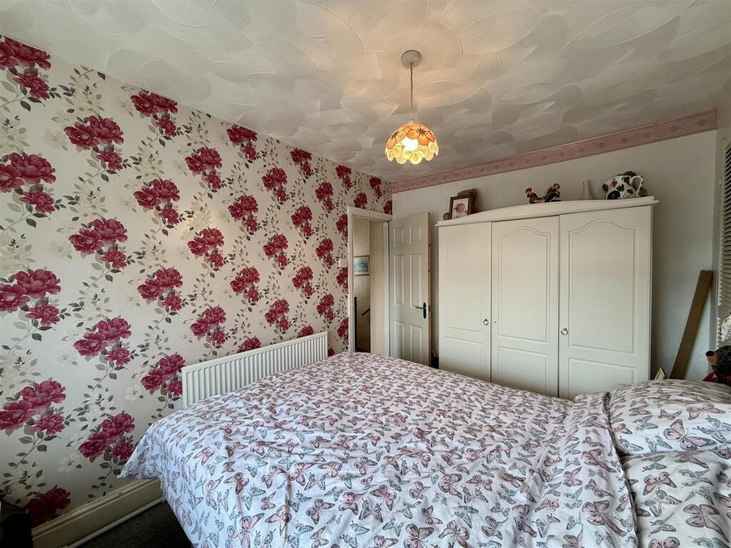 Penchwintan Road, Bangor photo 3
