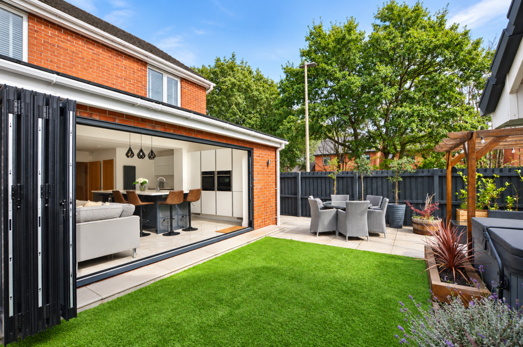 Stone Cross Lane North, Lowton, Warrington, WA3 2SH photo 2