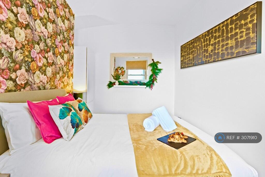 Apartment in Brighton - More