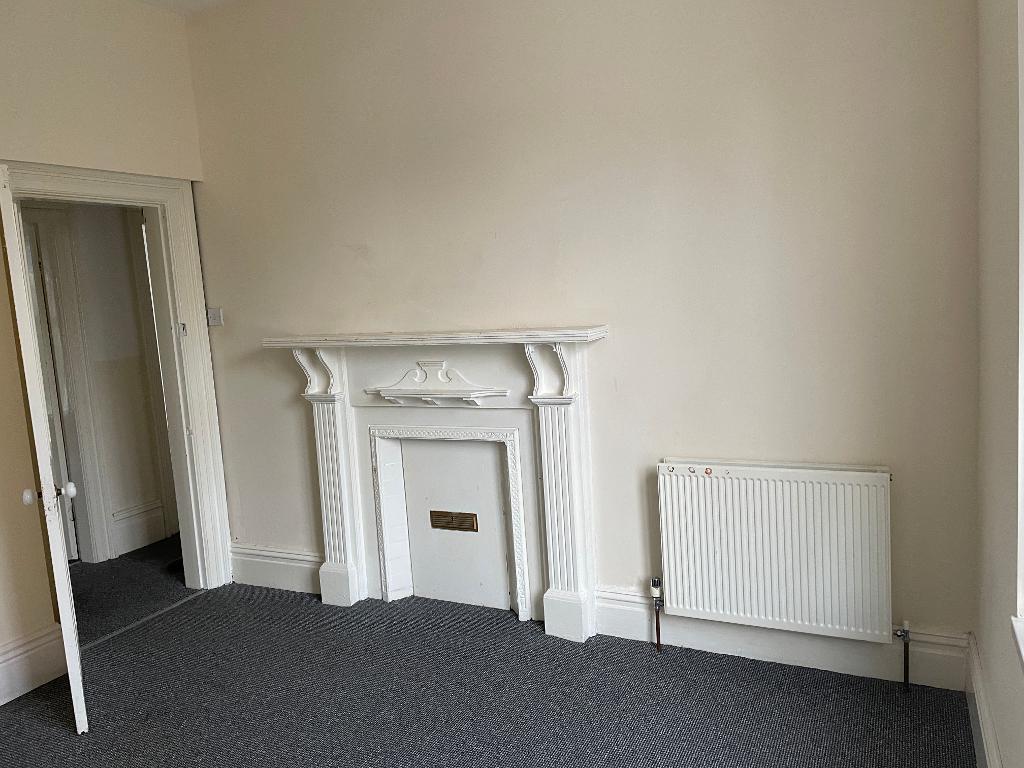 Apartment in Hull, Stepney - More
